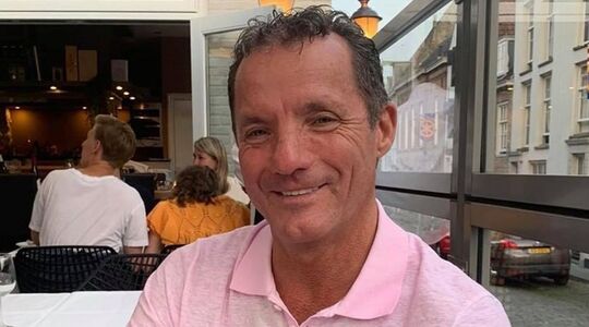 wat kost optreden john de bever