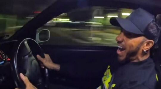 lewis hamilton huurauto