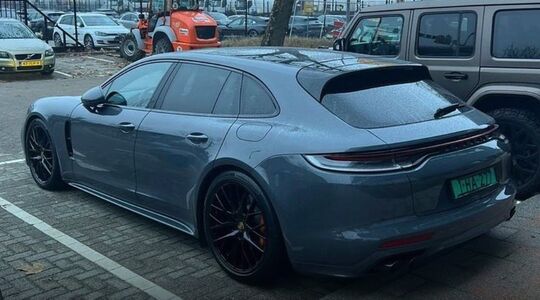 nieuwe auto gio latooy