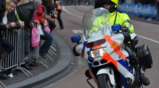 salaris politie opleiding