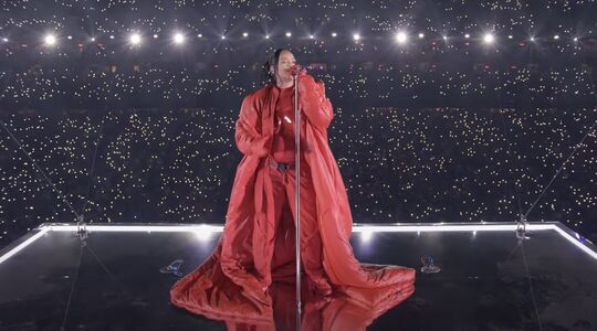 rihanna super bowl 2