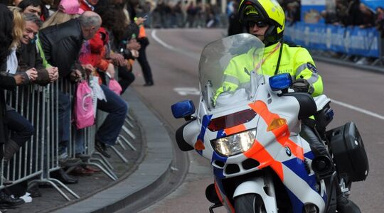 salaris politie opleiding