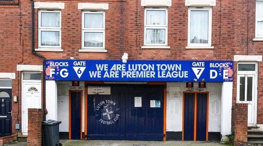 luton town stadion