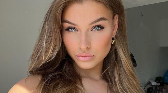 imke van den akker 5