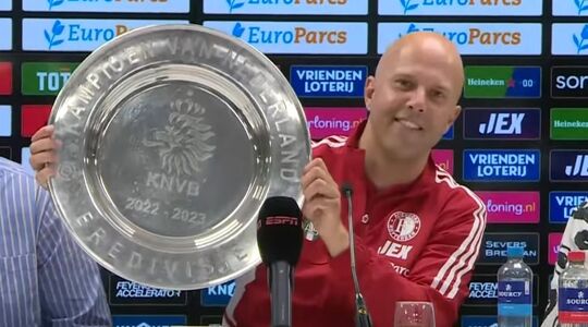 salaris arne slot Feyenoord