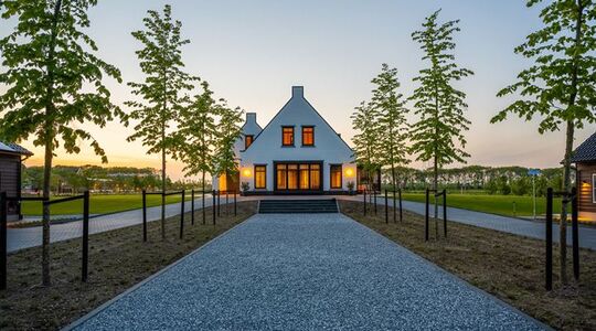 Mega grote villa te koop in Numansdorp