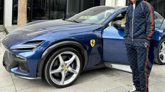 De nieuwe Ferrari Purosangue van Cristiano Ronaldo