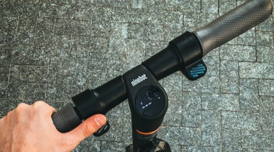 Elektrische step Action