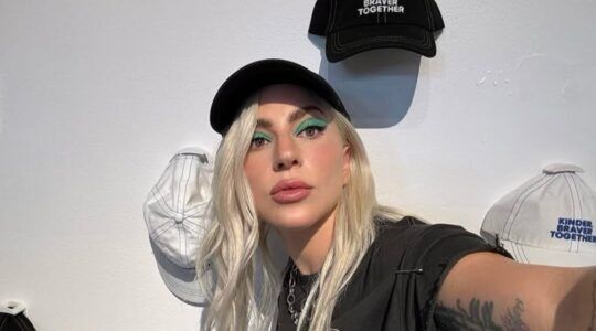 Lady Gaga rijdt nog steeds in haar Ford