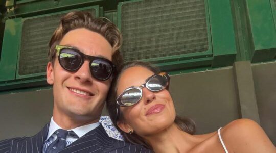 George Russell samen met zijn vriendin Carmen