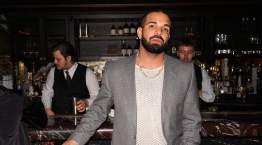 Binnenkijken in Drake's villa 'the Embassy