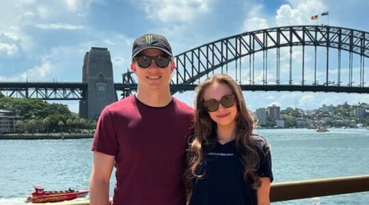 Lily Zneimer is de vriendin van Oscar Piastri