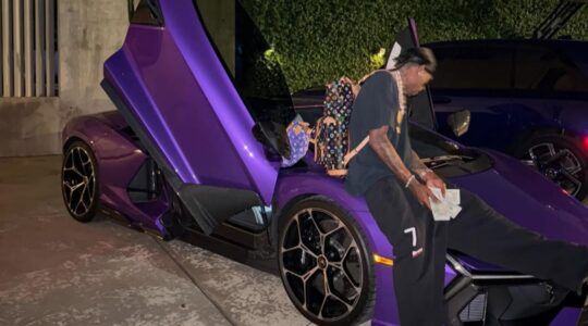 De nieuwe Lamborghini van Travis Scott