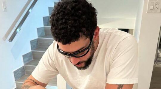 Bad Bunny is de headliner van de Superbowl halftimeshow van 2026