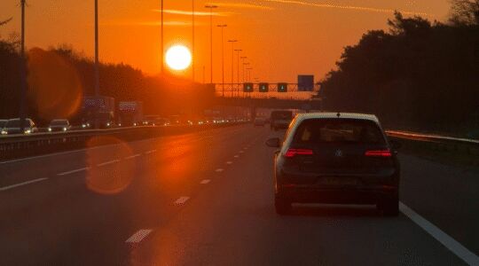 Hoe hard moet je minimaal rijden met de auto op de Nederlandse snelweg
