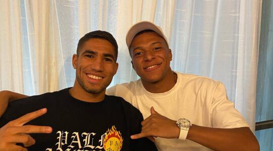 Kylian Mbappé samen met Achraf Hakimi