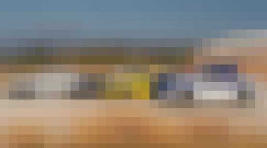 Illustratie voor: 10 supersnelle sportcars te zien in één dragrace!