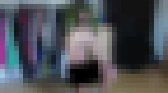 Illustratie voor: Hij dacht een verjaardagscadeau te krijgen…