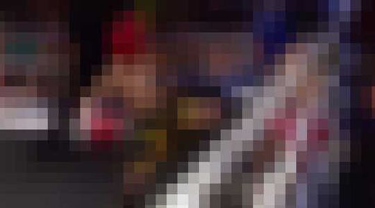 Illustratie voor: Zoontje Nieky Holzken wint binnen 20 seconden zijn eerste kickbokswedstrijd!