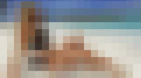 Illustratie voor: Ze is professioneel surfer én sexy: Alana Blanchard!