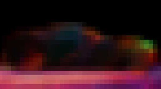 Illustratie voor: Super vet: een Ferrari California T in combinatie met blacklight verf