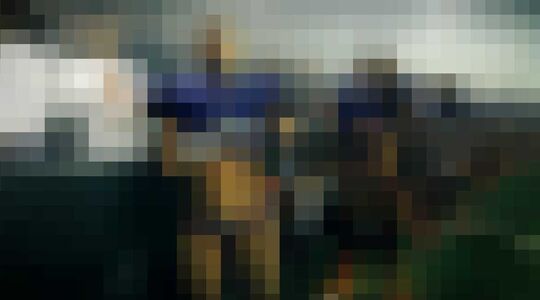 Illustratie voor: Het wordt tijd dat Lingerie Football ook in Nederland doorbeekt..