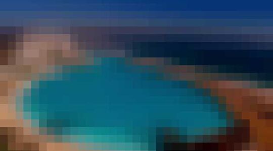 Illustratie voor: Het grootste en meest gecompliceerde zwembad ter wereld!