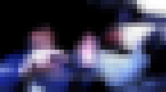 Illustratie voor: Rallyrijder Petter Solberg verkleedt als opa prankt AMG-monteurs