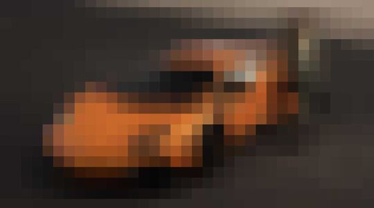 Illustratie voor: Lamborghini Murcielago en Aventador racen tegen elkaar in deze vette clip