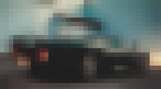 Illustratie voor: Deze schitterende video vertelt het verhaal van de onbegrepen Jaguar XJ220