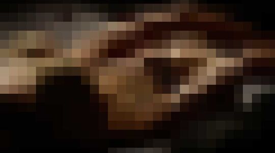 Illustratie voor: Check hier hoe Pamela Anderson uit de kleren gaat voor Coco De Mer