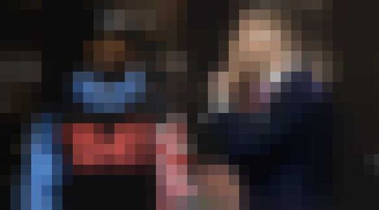 Illustratie voor: Je kunt het ‘Fuck You’ suit van McGregor nu kopen en dit is hoeveel het kost