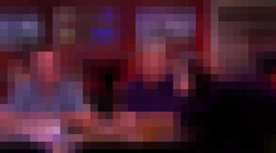 Illustratie voor: Dit gaat het voetbal-trio Derksen, van der Gijp en Genee verdienen bij Talpa