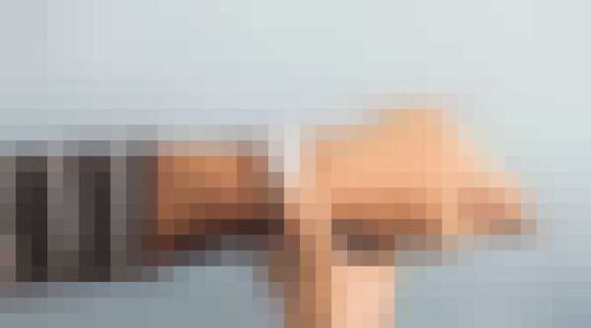 Illustratie voor: Nooit meer verslapen: deze armband geeft je een schok wanneer je snoozed