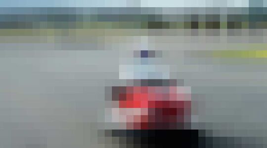 Illustratie voor: Knal met 160km/h tegen je vrienden aan in deze brute botsauto!