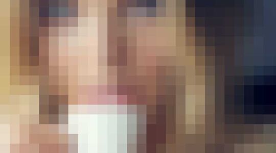 Illustratie voor: Playmate en miss december Eniko Mihalik deed heerlijke shoot