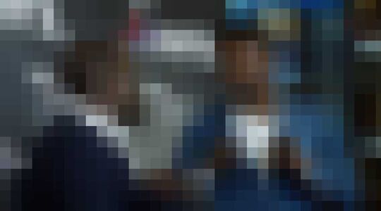 Illustratie voor: Heftige staredown Bonjasky vs. Manhoef loopt bijna uit de hand