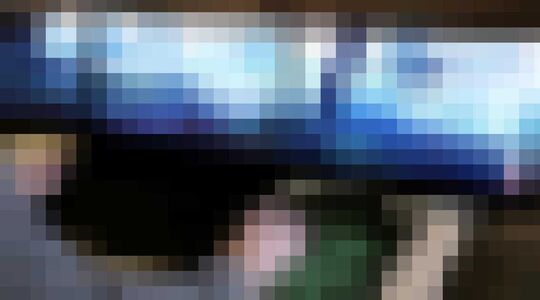 Illustratie voor: Deze ultieme gaming laptop heeft drie 4k schermen!