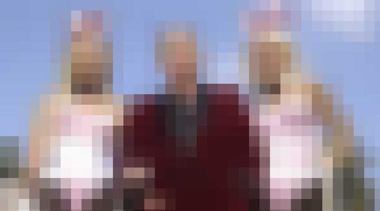 Illustratie voor: In deze serie krijgen we een beeld van het indrukwekkende leven van Playboy baas Hugh Hefner