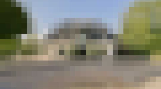 Illustratie voor: Villa ramvol met supercars nu te koop voor miljoenenbedrag op Funda