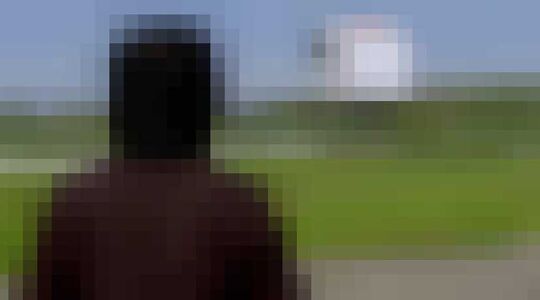 tinder man oproep billboard