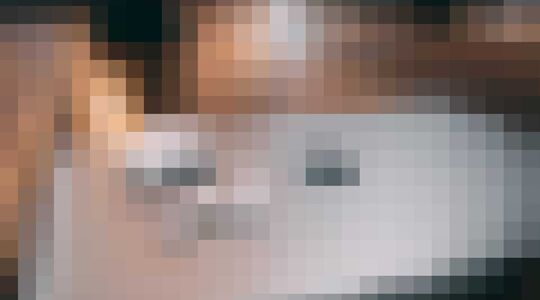 Apple AirPods Mac Book Pro