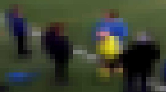 scheidsrechter kopstoot