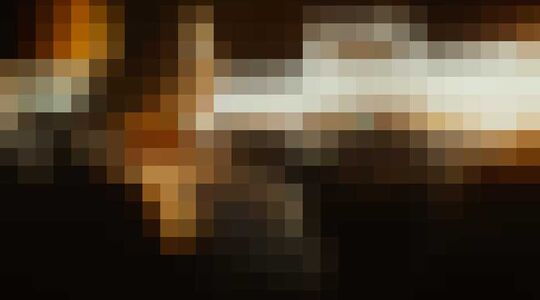 laagstaande zon tijdens het autorijden