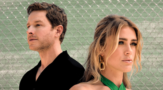Josh Dallas en Melissa Roxburgh spelen in Manifest New Mystery