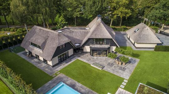 villa hierden