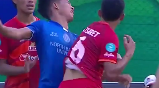 elleboogstoot Aitsaret Noichaiboon