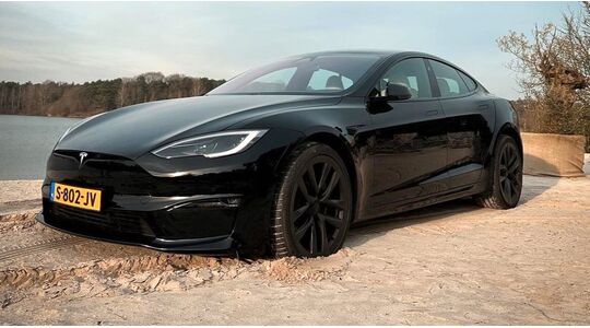 nieuwe auto Joel beukers Tesla model s plaid