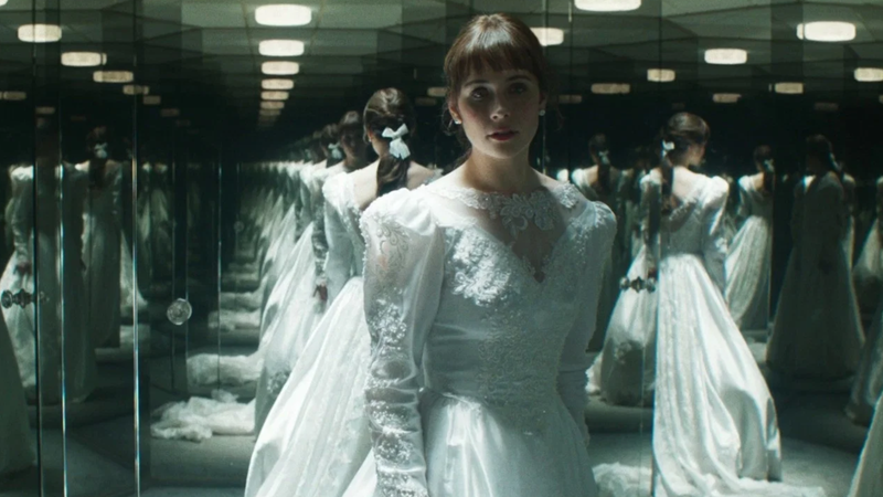 Stilbeeld uit the conjuring last rites