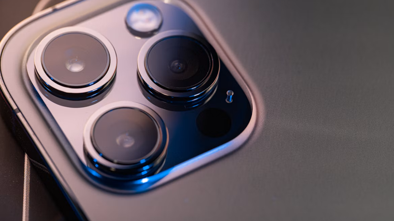 Een camera aan de achterkant van een smartphone